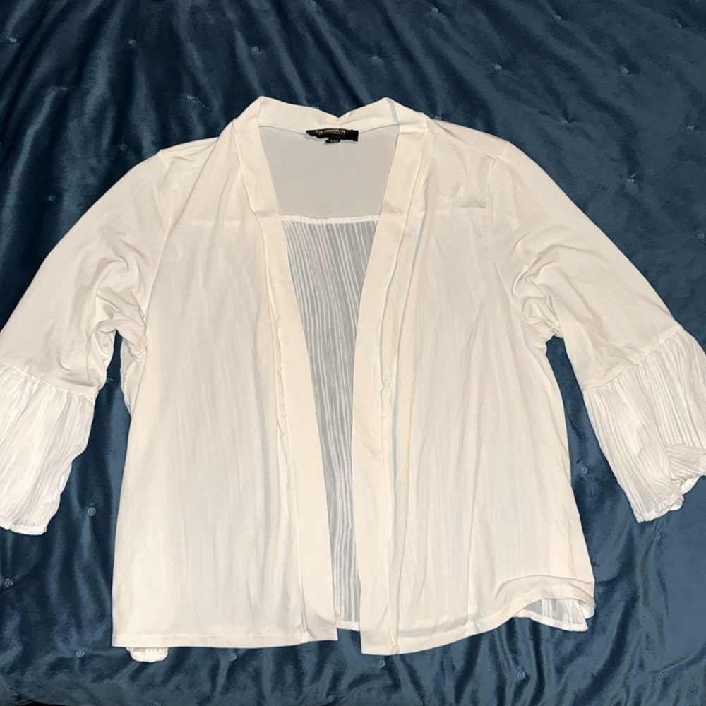Glamour Thin cream cover-up/shawl